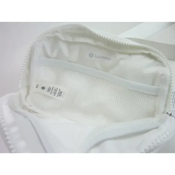 NWT Lululemon Everywhere Belt Bag